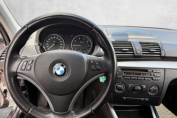 BMW 116i 17 of 21