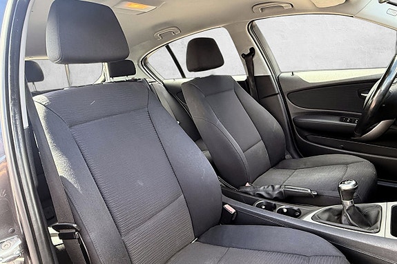 BMW 116i 15 of 21