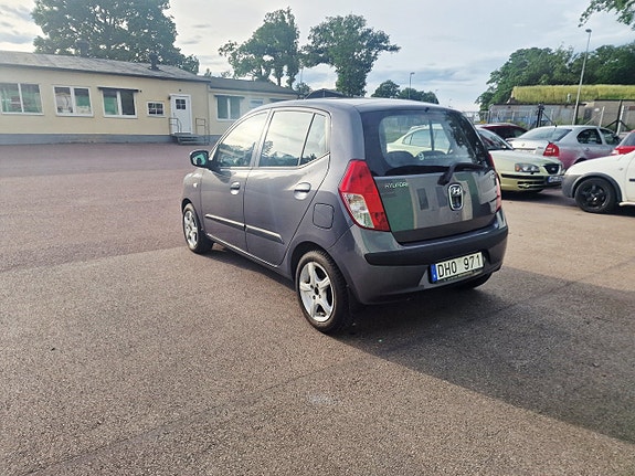 Hyundai i10 6 of 13