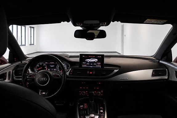 Audi A7 8 of 23