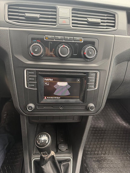 Volkswagen Caddy 8 of 9