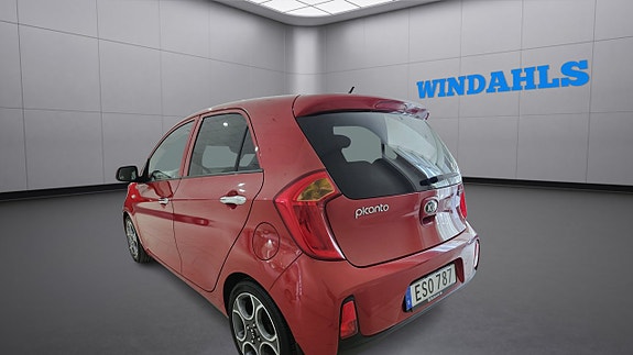 Kia Picanto 4 of 5