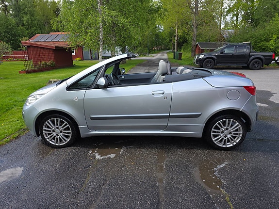 Mitsubishi Colt 2 of 5