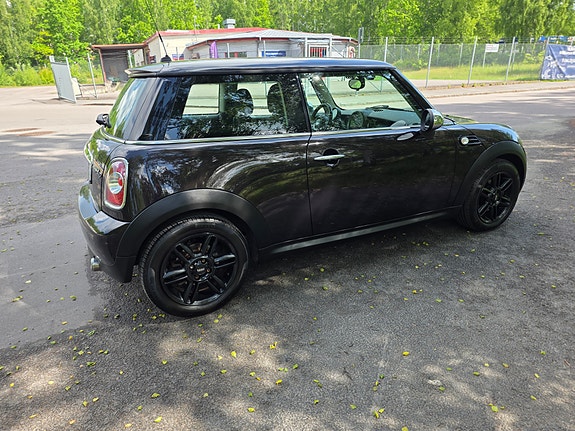MINI Cooper 5 of 5