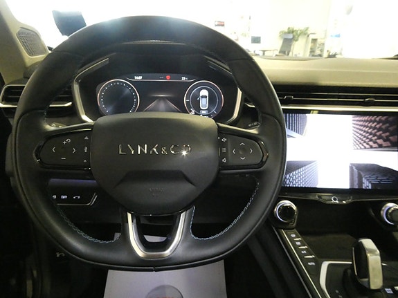 Lynk & Co 01 16 of 27