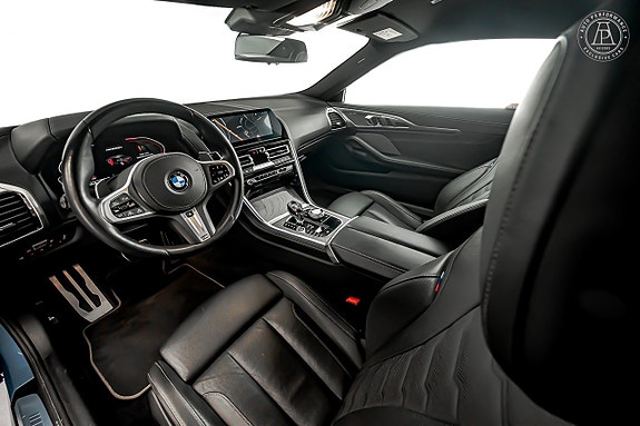 BMW M850i 5 of 5