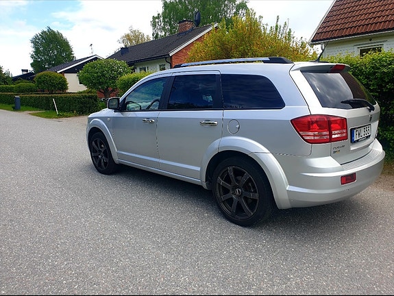 Dodge Journey 6 of 14