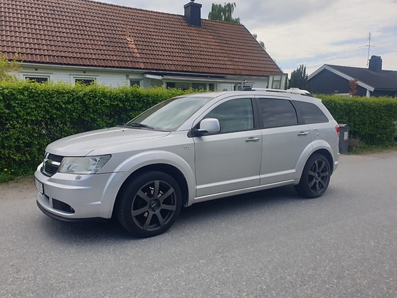 Dodge Journey 4 of 14