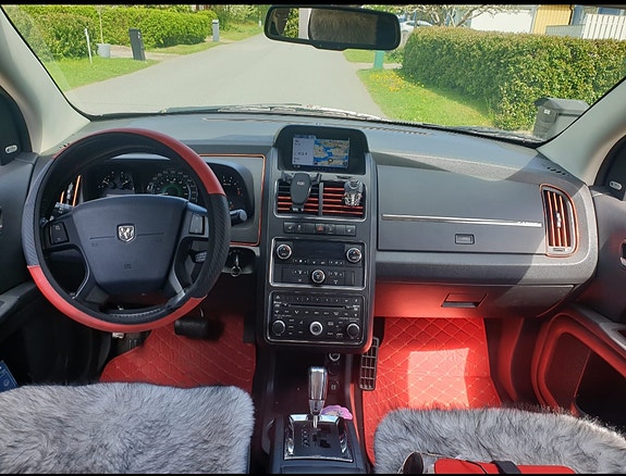 Dodge Journey 8 of 14
