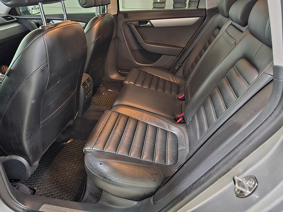 Volkswagen Passat Alltrack 8 of 8