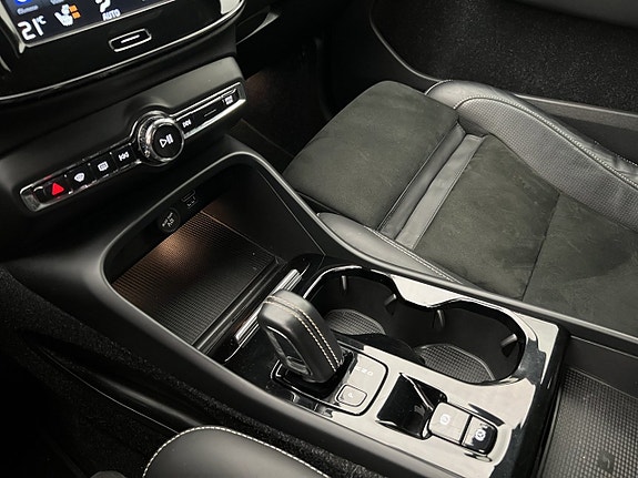 Volvo XC40 20 of 30