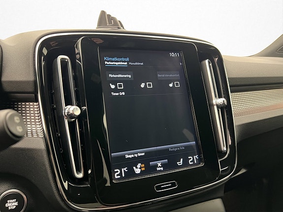 Volvo XC40 19 of 30