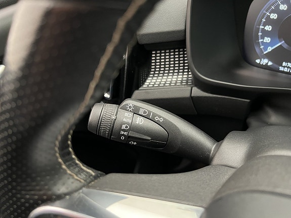 Volvo XC40 26 of 30
