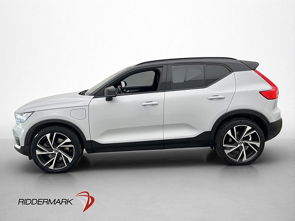 Volvo XC40 4 of 5
