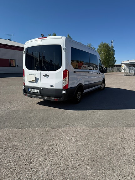 Ford Transit 3 of 5