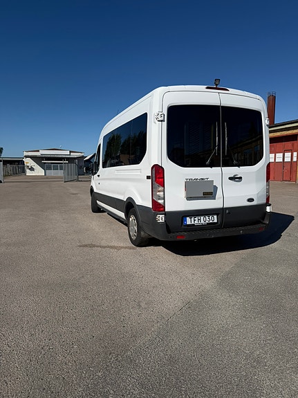 Ford Transit 4 of 5