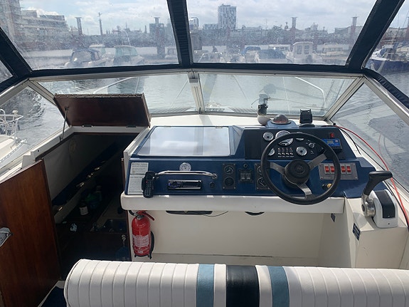 Fairline 24 Carrera 12 of 30
