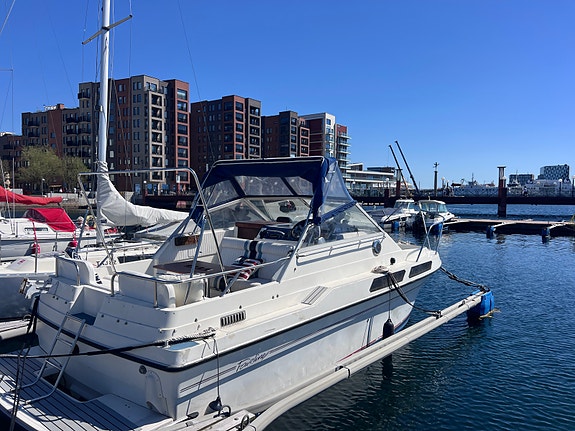 Fairline 24 Carrera 3 of 30