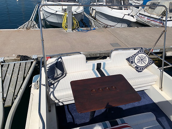 Fairline 24 Carrera 6 of 30