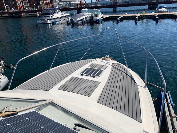 Fairline 24 Carrera 10 of 30