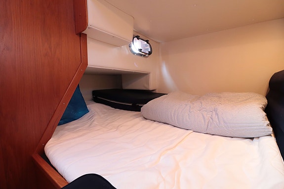Nimbus Commander Trawler 37 30 of 30