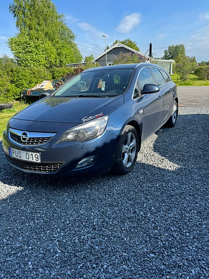 Opel Astra 2 of 5