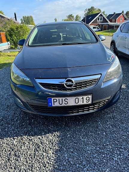 Opel Astra 3 of 5