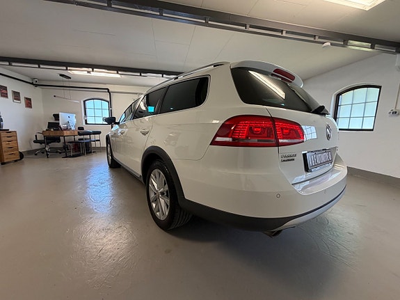 Volkswagen Passat Alltrack 5 of 5