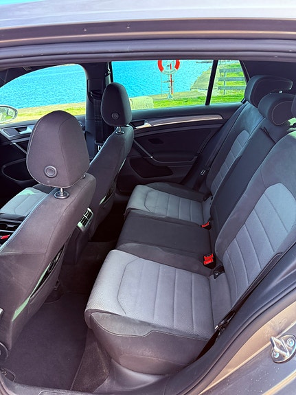 Volkswagen Golf VII 4 of 5
