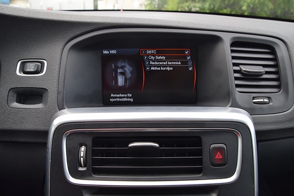 Volvo V60 13 of 27
