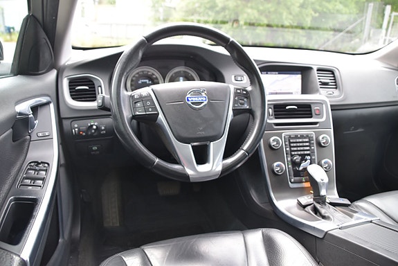 Volvo V60 7 of 27