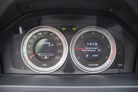 Volvo V60 19 of 27