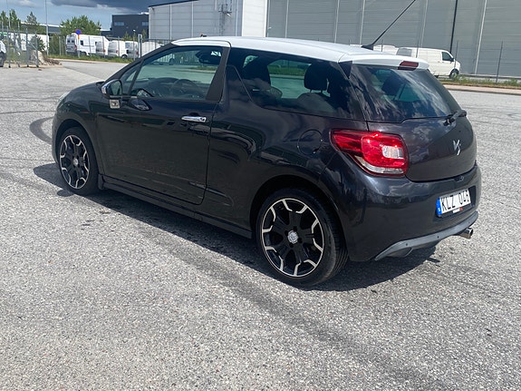 Citroen DS3 3 of 5