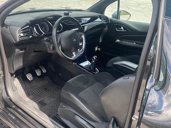 Citroen DS3 9 of 18