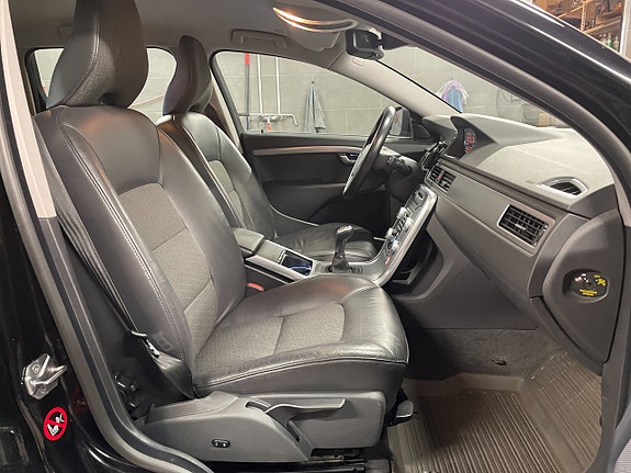 Volvo V70 13 of 14
