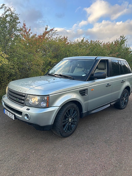 Land Rover Range Rover Sport 2 of 10