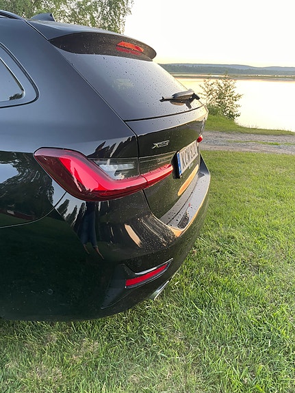 BMW 330e 15 of 25
