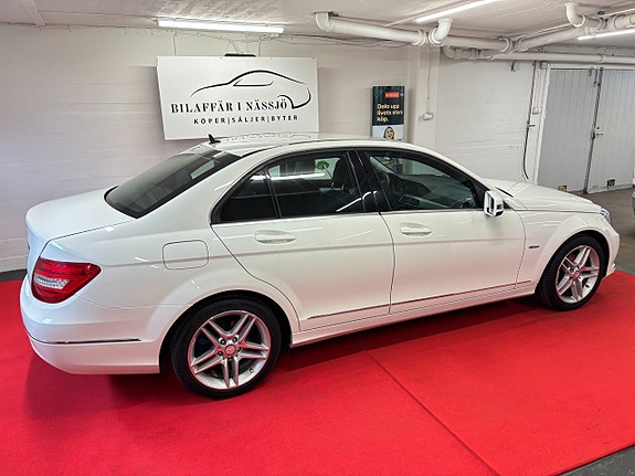 Mercedes-Benz CLC180 9 of 24