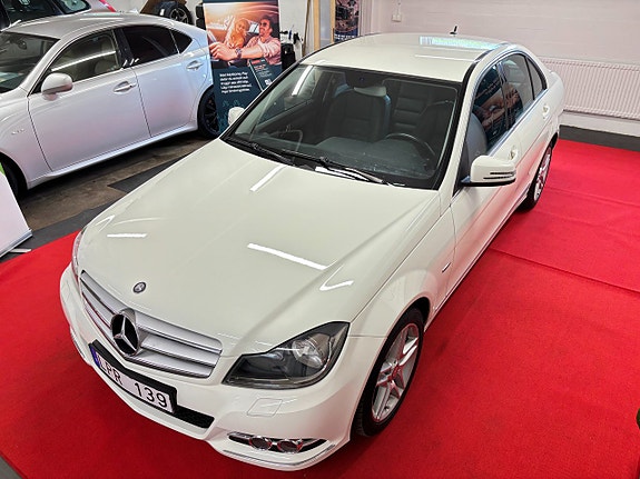 Mercedes-Benz CLC180 4 of 5