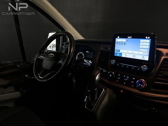 Ford Transit Custom 8 of 22