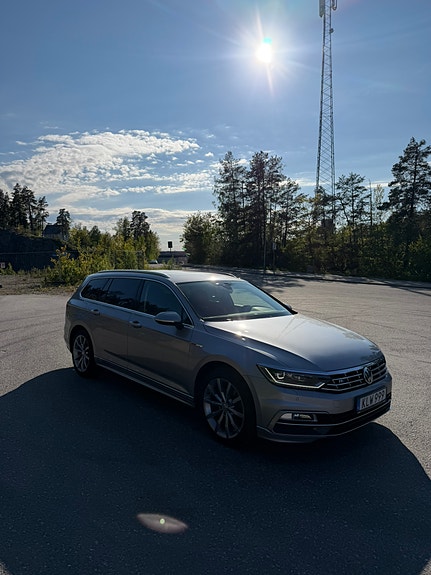 Volkswagen Passat 3 of 5
