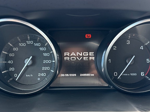 Land Rover Range Rover Evoque 23 of 30