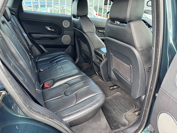 Land Rover Range Rover Evoque 14 of 30