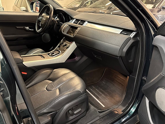 Land Rover Range Rover Evoque 29 of 29