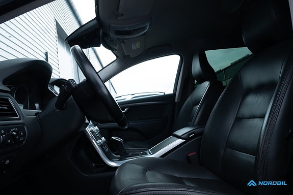 Volvo XC70 7 of 20