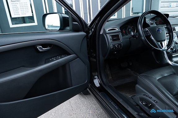 Volvo XC70 6 of 20