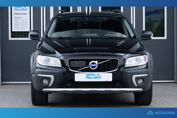 Volvo XC70 3 of 5