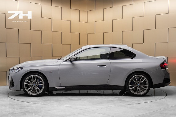 BMW M240i 2 of 5
