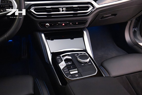BMW M240i 13 of 24