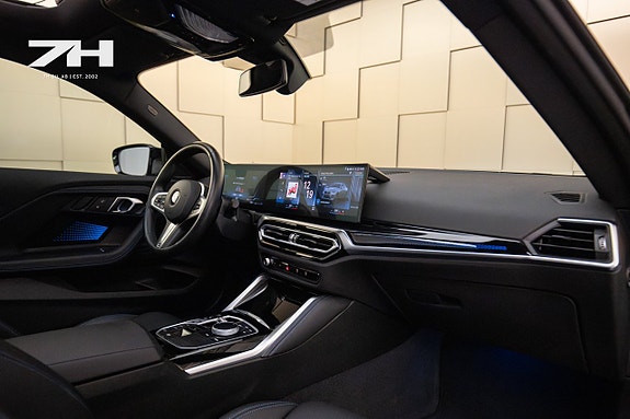 BMW M240i 14 of 24